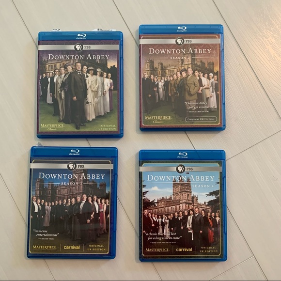 Downton Abbey Seasons 1-4 DVD Set Blu-Ray - Picture 1 of 7